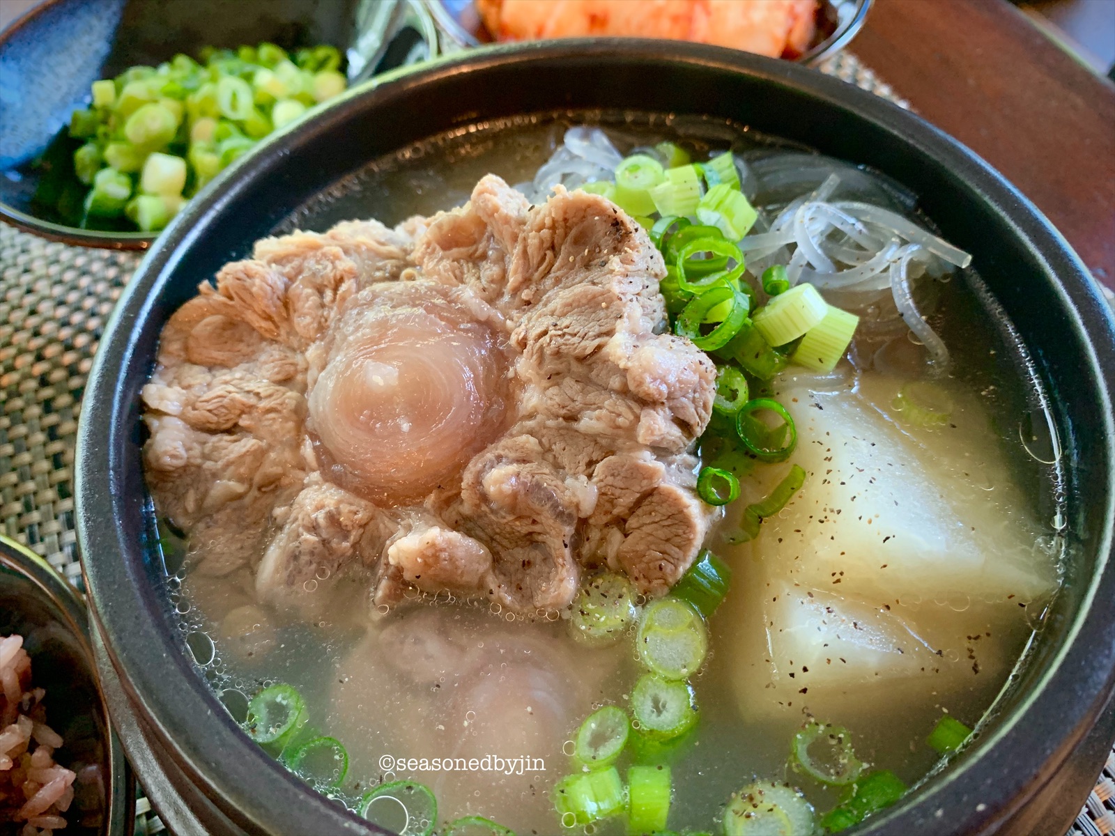 Instant Pot Oxtail (Kkorijjim) - Korean Bapsang