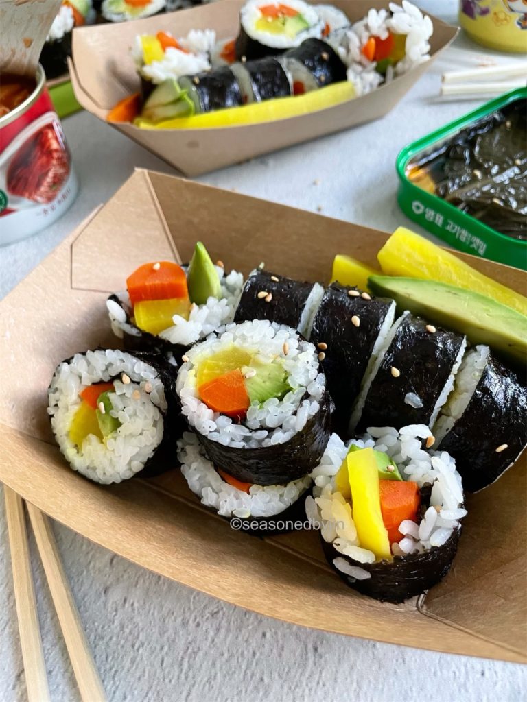 Entertaining with Kimbap Korean Sushi Rolls + VIDEO • Hip Foodie Mom