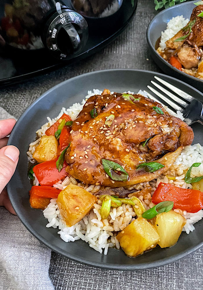 tender chicken served on top of rice and veggies. 